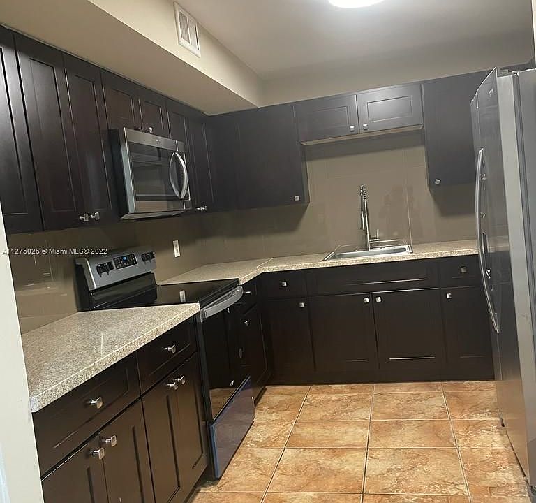 1st image of 2000 NW 119th St #1-904