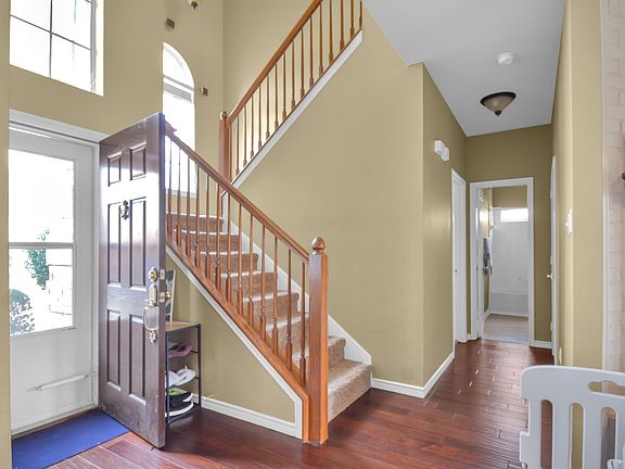 3rd image of 1413 Kingsley Dr
