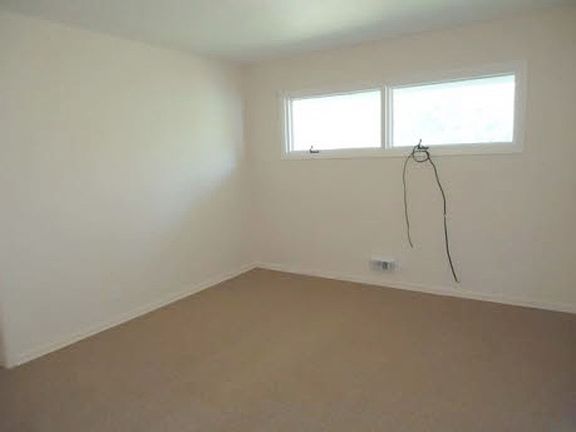 4th image of 2815 Strauss Ave