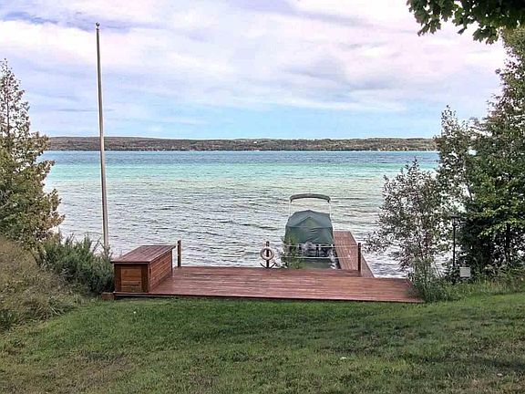 5th image of 1651 Torch Lake Dr NW