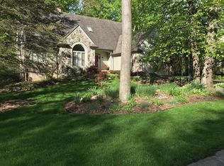 6419 Mission Dr, West Bloomfield, MI 48324
