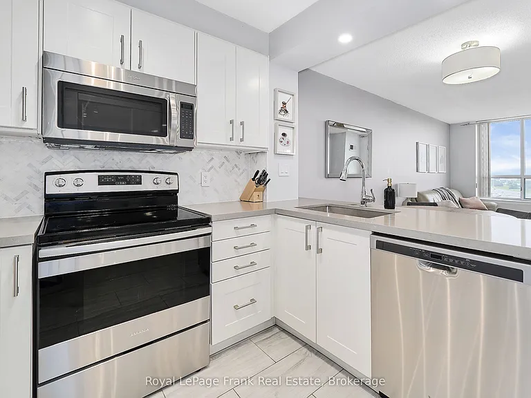 1625 Pickering Pkwy #808 — Photo 10