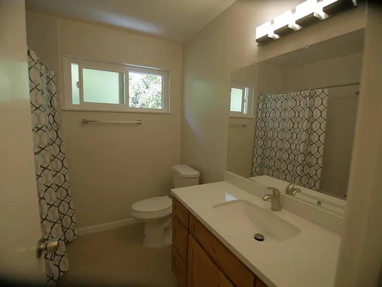 Bathroom Upstairs