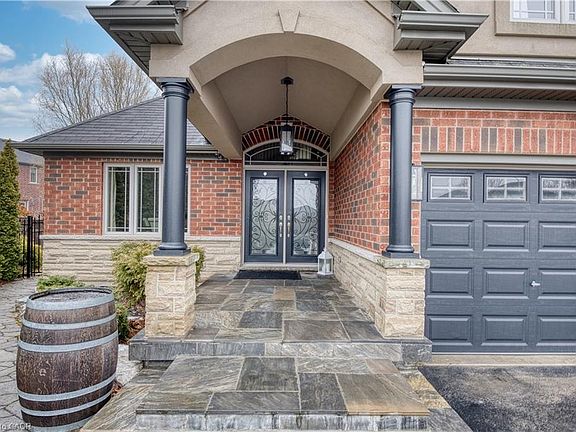 3rd image of 58 Tulip St