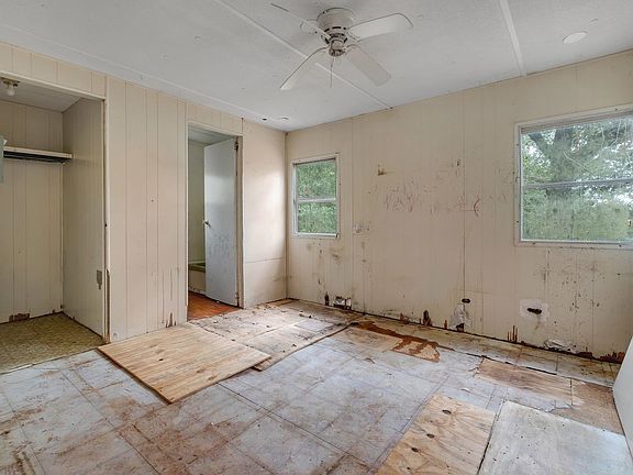 5th image of 7617 Jenkins Cir