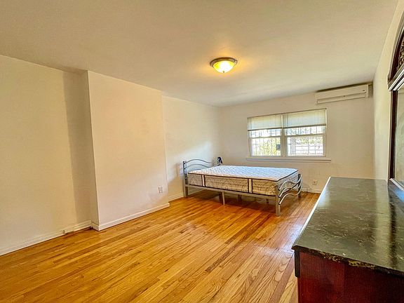 5th image of 6119 159th St Floor 1