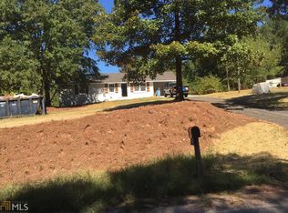 899 Simmons Rd, Social Circle, GA 30025