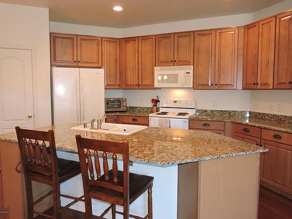 4th image of 15873 N 171st Dr