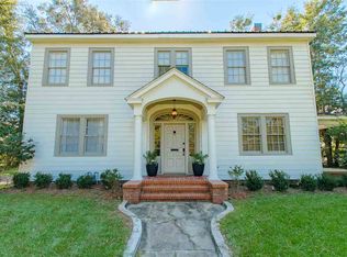 1857 Old Shell Rd, Mobile, AL 36607