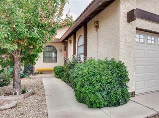 6433 Plumcrest Rd, Las Vegas, NV 89108