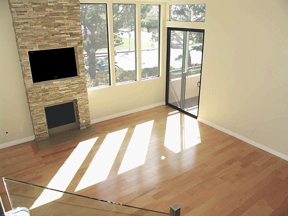 3rd image of 498 Palos Verdes Blvd