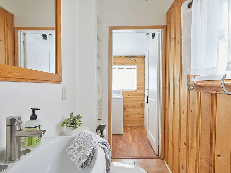 40085 Highland Rd — Photo 11