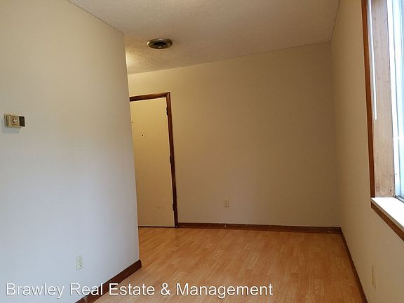 4th image of 260 E Church St APT 305