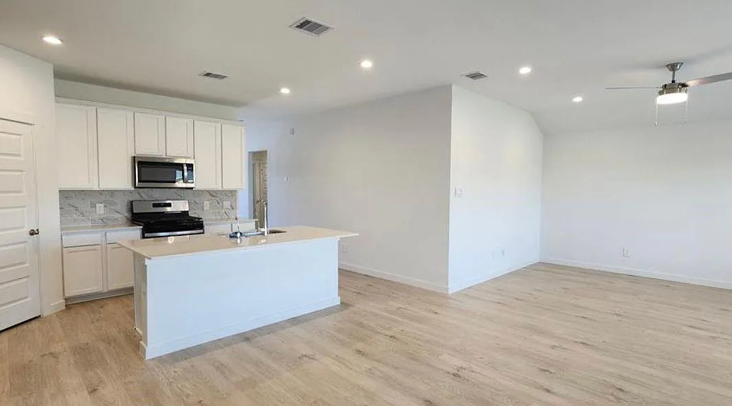 Building Photo - 3926 Pierce Place Ln