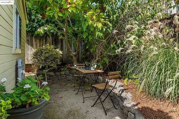 5373 James Ave — Photo 27