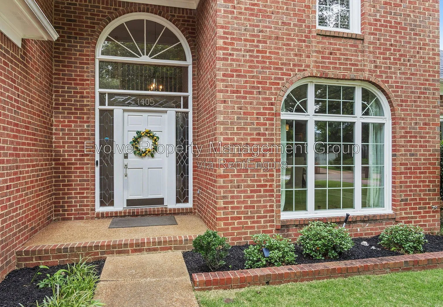 5 bed, 4.0 bath, 3938 sqft, $3,750 — Photo 4