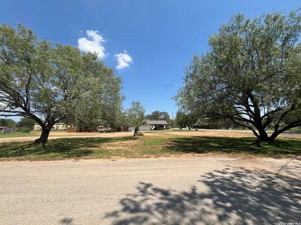 00 Curtis LOT 8, Devine, TX 78016