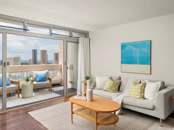 500 University Ave APT 1801, Honolulu, HI 96826