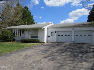 78 College Ave, North Adams, MA 01247