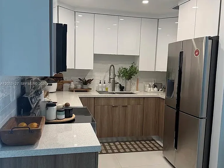 1701 SW 72nd Ct — Photo 8