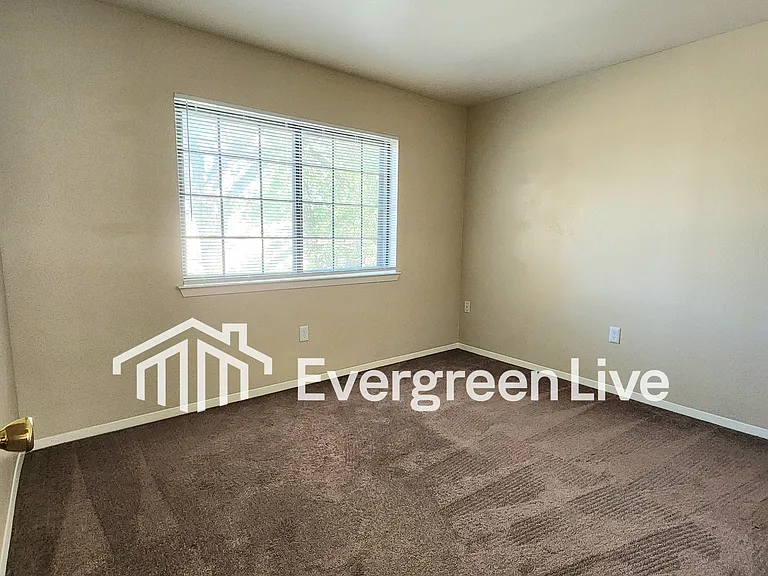 4200 Lew Wallace Dr — Photo 23