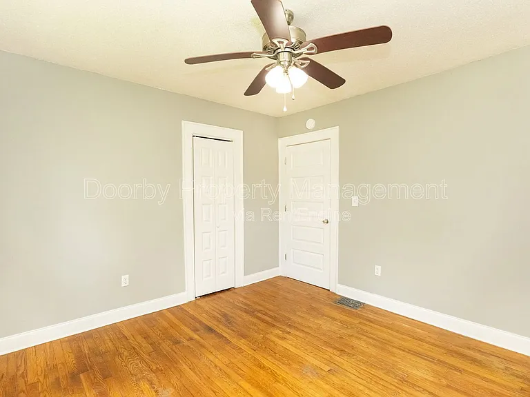 1812 John Ross Rd — Photo 20