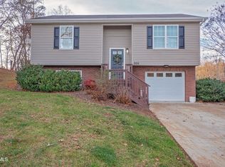 305 Pactolus Rd, Kingsport, TN 37663