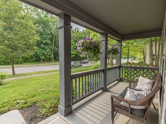 4th image of 4653 Edgarton Dr