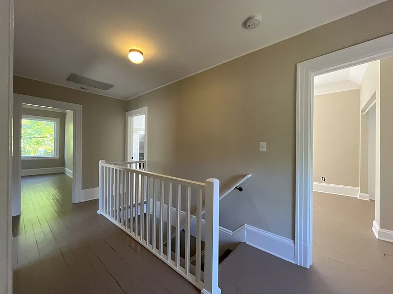 2850 NE Davis St — Photo 31