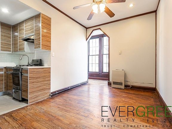 3rd image of 144 Lefferts Pl #2C