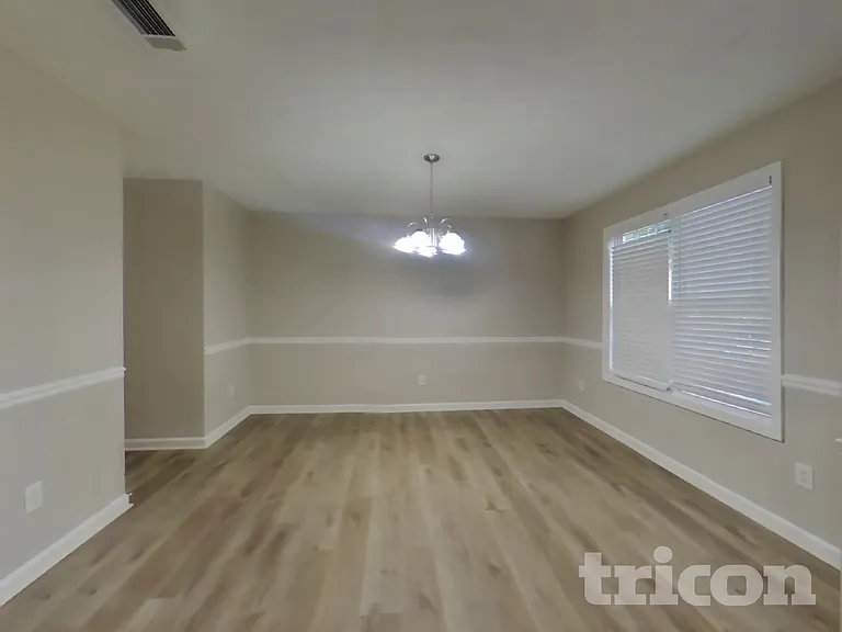 338 Shadowbrooke Cir — Photo 4