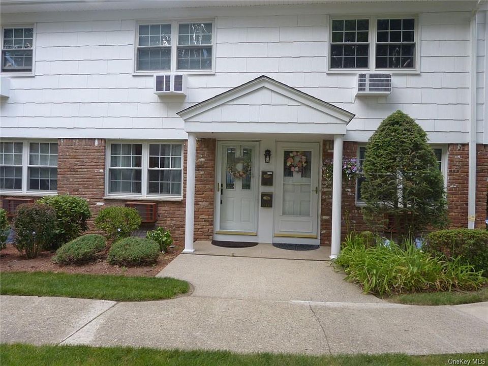 1st image of 140 Parkside Dr #140