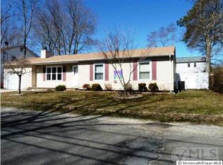 924 Mizzen Ave, Beachwood, NJ 08722