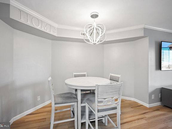 5th image of 5904 Mount Eagle Dr APT 609