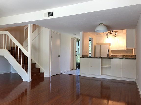 2nd image of 565 Merrimac Dr