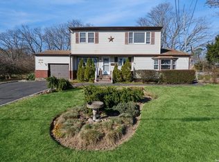 1514 Brightshore Blvd, Bay Shore, NY 11706