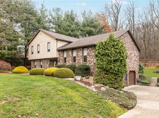 6187 Baker School Rd, Trafford, PA 15085