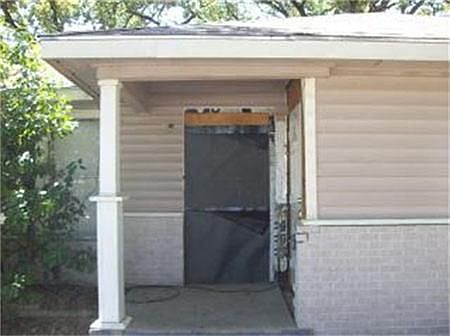 2nd image of 302 Robinwood Dr