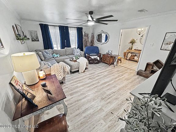4th image of 155 Homochitto St