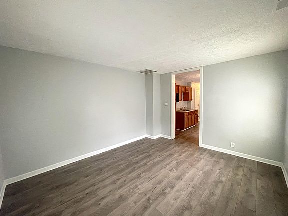 4th image of 257 S Dearborn St