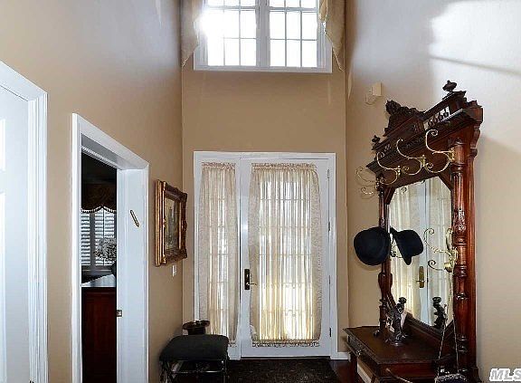 4th image of 465 Florencia Pl
