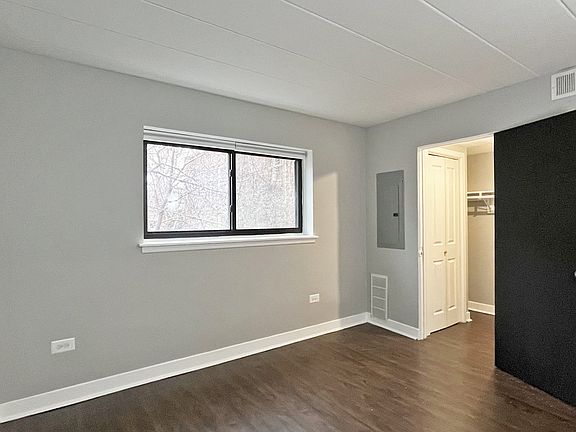 3rd image of 914 North Blvd APT 2H
