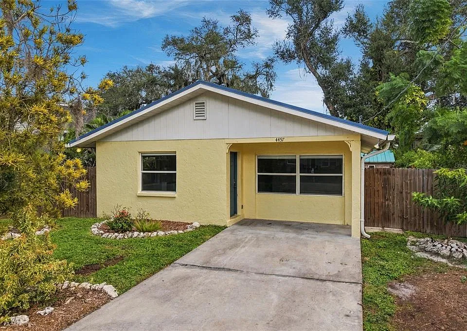 4457 Gallup Ave