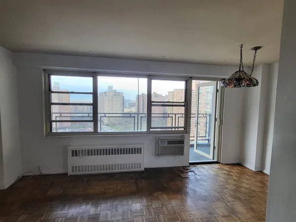 2930 West 5th Street image 4 of 22