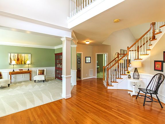 4th image of 3207 Blackburn Dr