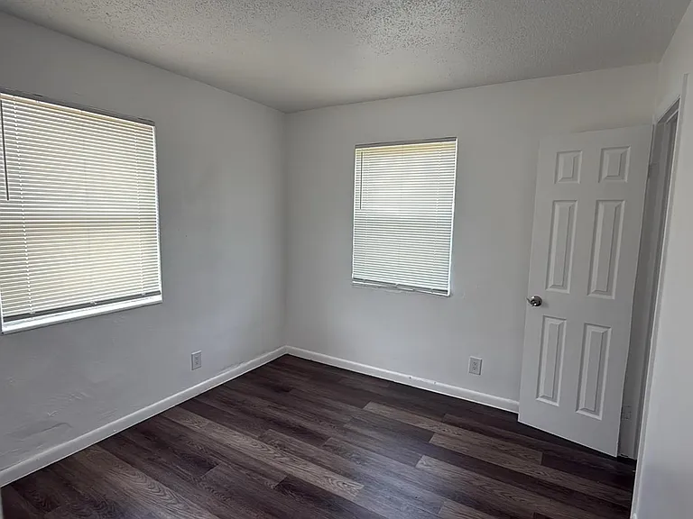 1021 Henrietta Ave #1 — Photo 4
