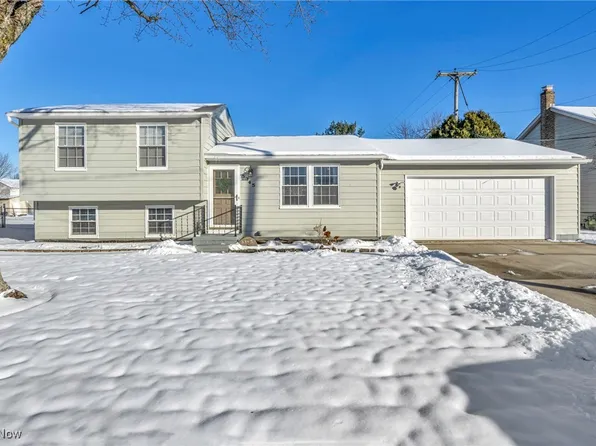 5345 Young Rd, Stow, OH 44224