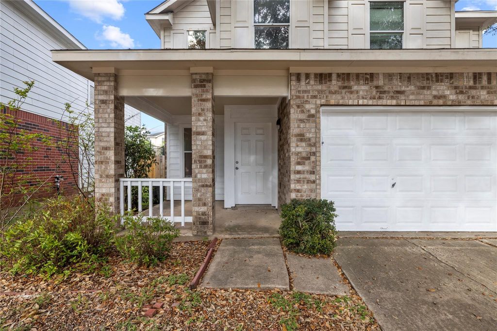 8302 Beech Park Dr, Houston, TX - View 2