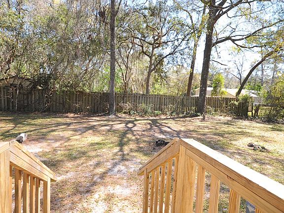 4th image of 11311 NW 109th Ct