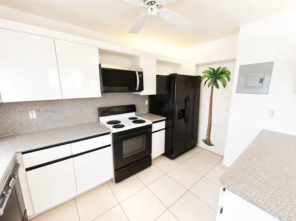 1825 S Ocean Dr APT 401, Hallandale, FL 33009